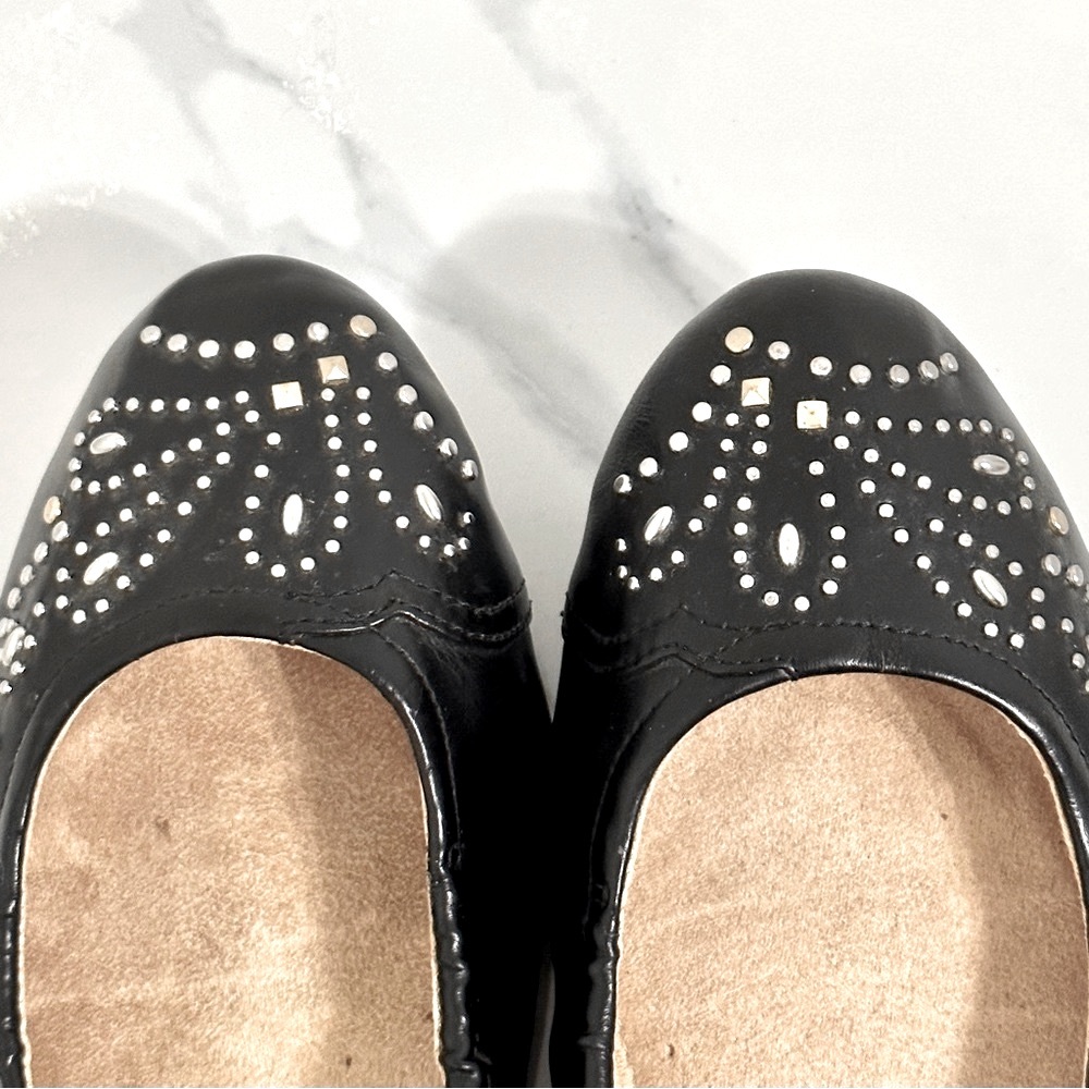 Naturalizer Unison Studded Ballet Flat 8 Wide Black